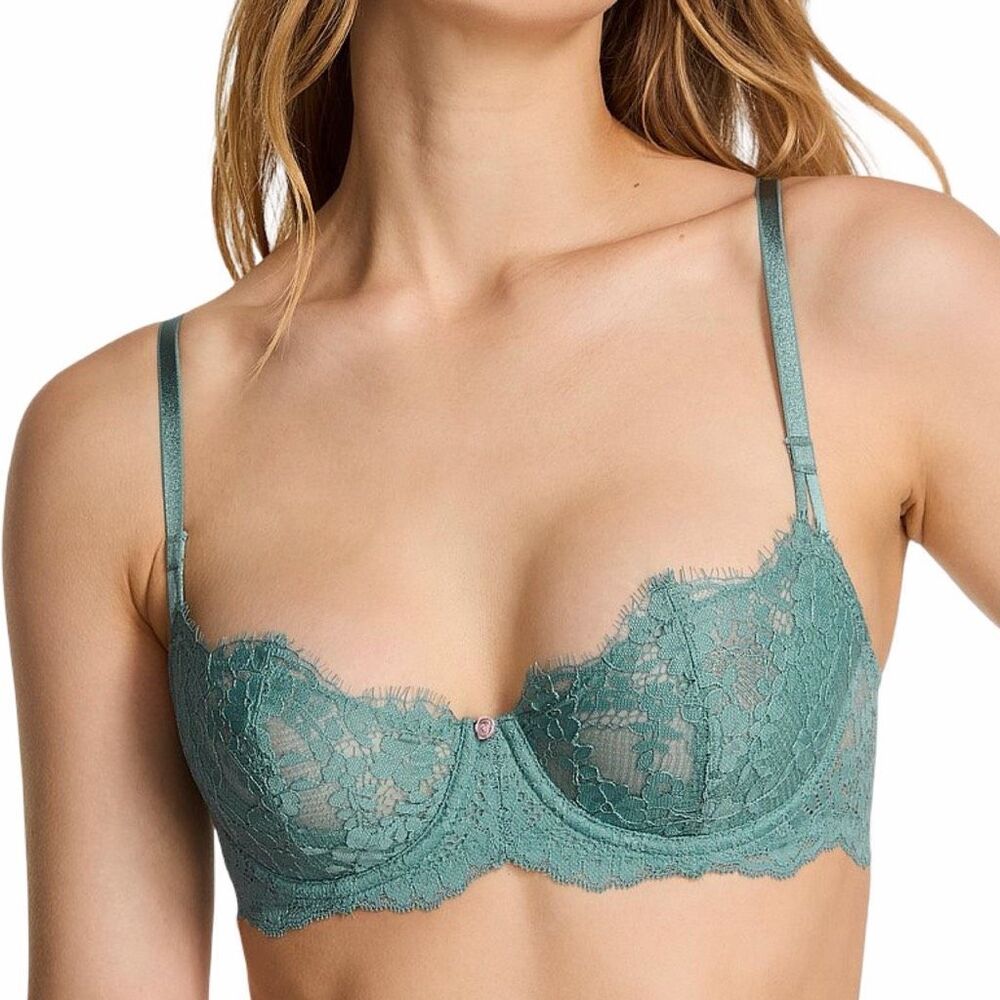 Victoria’s Secret Dream Angels Wicked Unlined Lace Balconette Bra - Size 32C